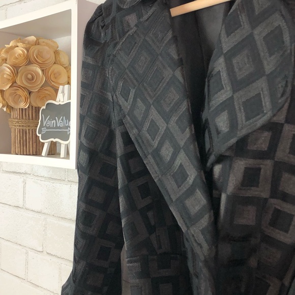 2/$20 Elle | Cropped Blazer - Picture 2 of 7